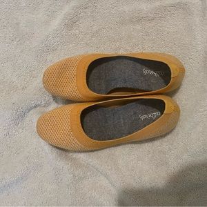 Allbirds tree breezers yellow 6.5